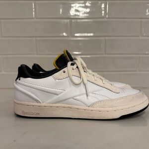 Reebok Victoria Beckham Club C White Unisex Tennis Shoes size 5.5
